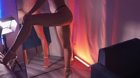 Snapshot of coconutcatin chatting on 09.24.25 Coconutcatin online show from 09.24.25