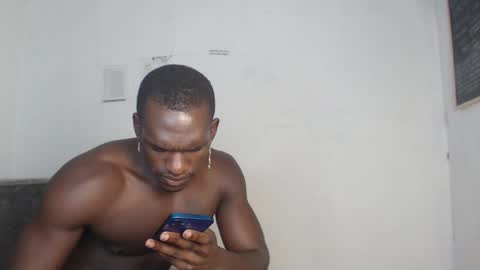 Snapshot of coddy_fit chatting on 01.20.25 cody online show from 01.20.25