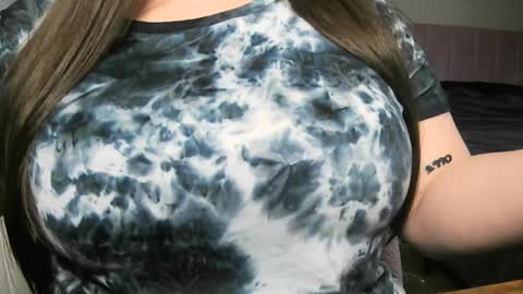 Snapshot of codieraye chatting on 01.24.25 TheGoddessCodie online show from 01.24.25