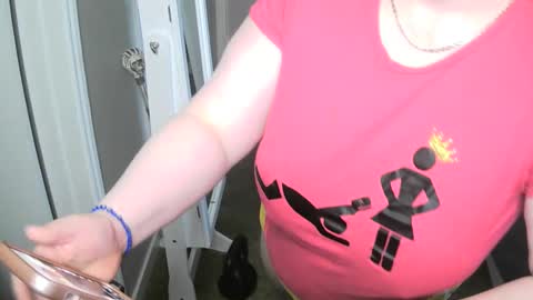 Snapshot of codieraye chatting on 09.11.25 TheGoddessCodie online show from 09.11.25