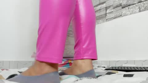 laurita online show from 02.14.25