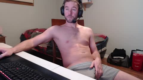 Snapshot of coffeelounge chatting on 12.27.24 c o f f e e l o u n g e online show from 12.27.24