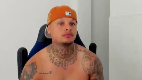 Snapshot of colin_prince2 chatting on 02.11.25 COLIN online show from 02.11.25