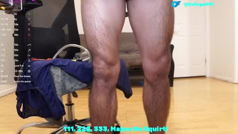 Snapshot of college001 chatting on 11.01.25 College001 online show from 11.01.25