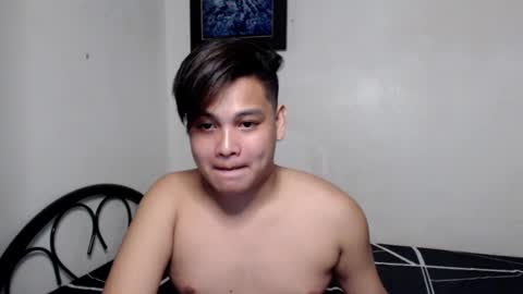 Snapshot of college_thai88 chatting on 03.02.25 Victor Grey online show from 03.02.25