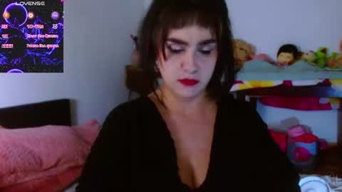 Snapshot of collette_beaufoy chatting on 06.29.26 Collette online show from 06.29.26