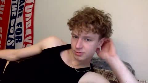 Snapshot of collin_swell chatting on 02.15.26 collin_swell online show from 02.15.26