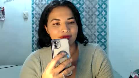 Snapshot of colombi4spice chatting on 10.16.25 viviana online show from 10.16.25
