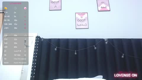 Snapshot of colombia_mommy_ chatting on 12.22.24 GRETCHEN online show from 12.22.24