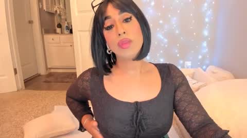    ........ Instagram  Lorysexys online show from 10.15.25