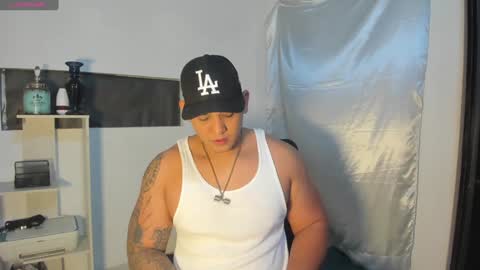 Snapshot of coltonmassif_ chatting on 12.21.24 coltonmassif_ online show from 12.21.24