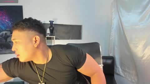 Snapshot of coltonmassif_ chatting on 12.24.24 coltonmassif_ online show from 12.24.24