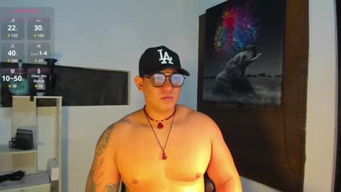 Snapshot of coltonmassif_ chatting on 01.04.25 coltonmassif_ online show from 01.04.25