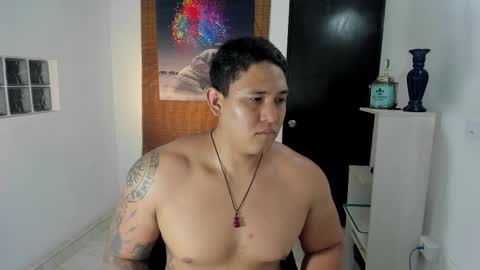 Snapshot of coltonmassif_ chatting on 03.08.25 coltonmassif_ online show from 03.08.25