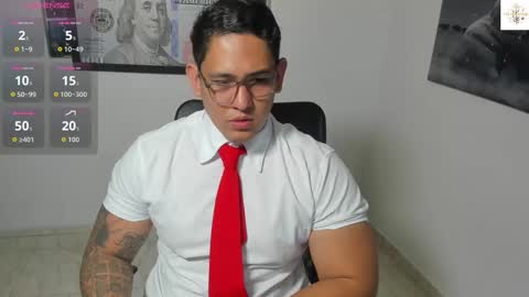 Snapshot of coltonmassif_ chatting on 11.12.25 coltonmassif_ online show from 11.12.25