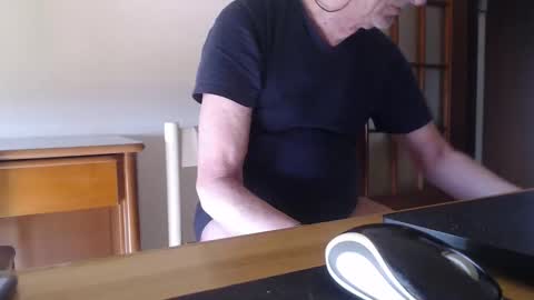 Snapshot of comemivuoi2 chatting on 04.11.26 comemivuoi2 online show from 04.11.26