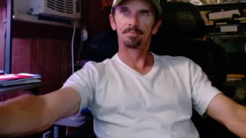 Snapshot of comic_king27 chatting on 06.25.26 Nelson or ComicKing and sometime Peachy143 online show from 06.25.26
