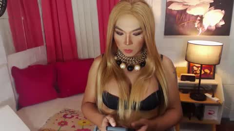 QUEEN SABRINA online show from 12.24.24