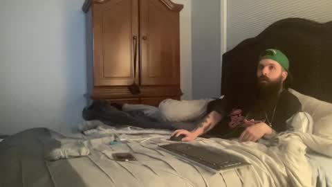 Snapshot of concentralized chatting on 02.08.25 Matt online show from 02.08.25