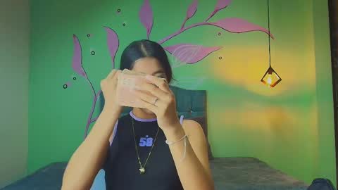 C O N N I E online show from 12.05.25