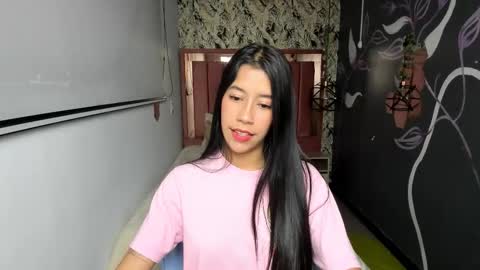 C O N N I E online show from 03.04.26