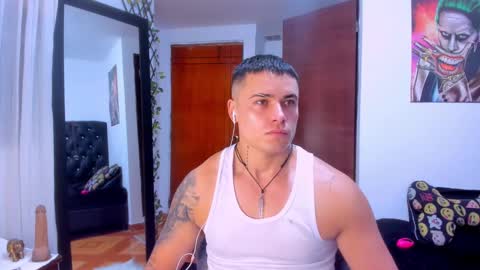 Snapshot of connorsmith_26 chatting on 02.12.25 Connor Smith online show from 02.12.25