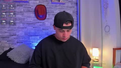 Snapshot of connorsmith_26 chatting on 10.28.25 Connor Smith online show from 10.28.25