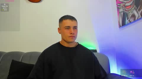 Snapshot of connorsmith_26 chatting on 10.31.25 Connor Smith online show from 10.31.25