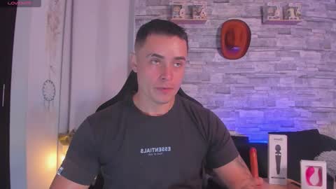 Snapshot of connorsmith_26 chatting on 11.13.25 Connor Smith online show from 11.13.25