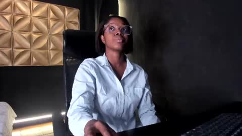Snapshot of connywellss chatting on 07.15.26 Nilo Solem online show from 07.15.26