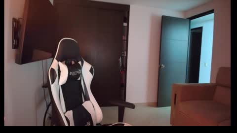 Snapshot of conradgrayson78 chatting on 11.12.25 conradgrayson78 leonandresough online show from 11.12.25