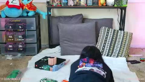 Snapshot of controllercutie chatting on 05.21.26 controllercutie online show from 05.21.26