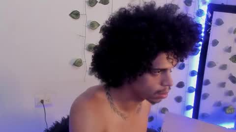 Aaron  online show from 11.05.25