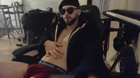 Snapshot of cookiewaves chatting on 11.20.25 Stachu Jones online show from 11.20.25