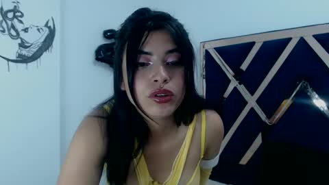 Cora online show from 12.05.24