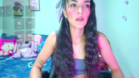 Snapshot of coral_davis chatting on 06.30.26 Coral online show from 06.30.26