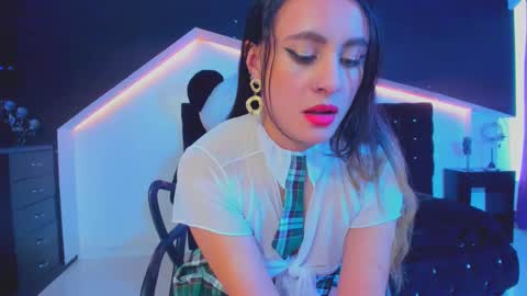 Snapshot of coral_gibson chatting on 03.10.25 Coral online show from 03.10.25