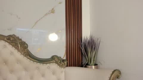 Coralie Bronson online show from 09.18.25