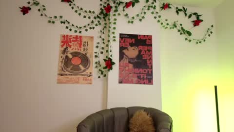 Snapshot of coraliebronson chatting on 07.13.26 Coralie Bronson online show from 07.13.26