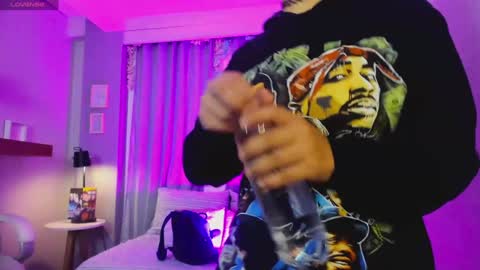 Snapshot of coralinericce_ chatting on 01.20.25 Coral Stefani online show from 01.20.25