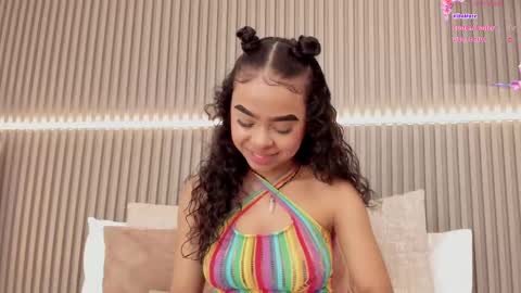 coralineross_ online show from 02.12.25
