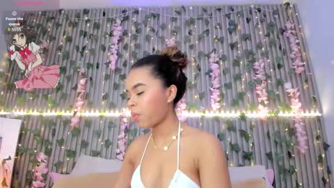 coralineross_ online show from 11.19.25