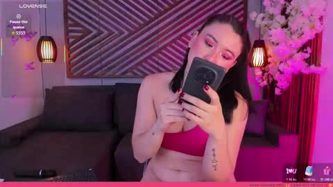   online show from 11.25.25