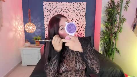   online show from 04.04.26