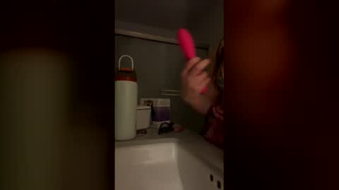 Snapshot of corals_house chatting on 02.11.26 corals_house online show from 02.11.26