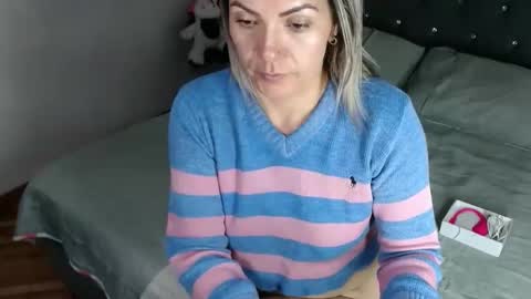 Snapshot of corinnasex chatting on 03.10.26 corinnasex online show from 03.10.26