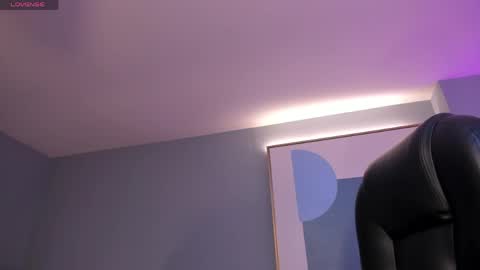 Corinne Russo online show from 05.18.26