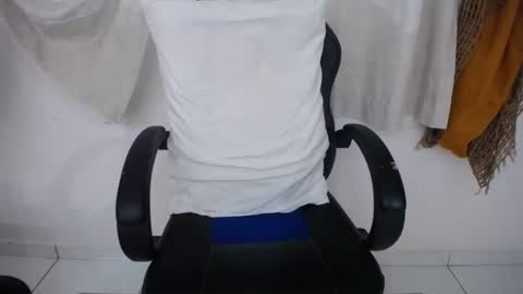 corolaxxl online show from 10.21.25