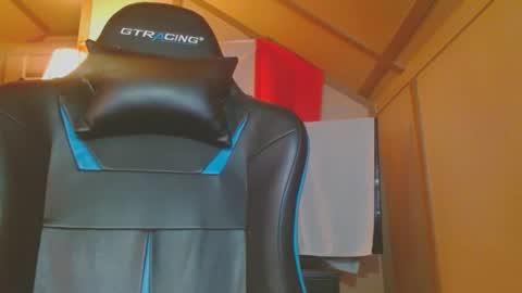 cosmicjones88 online show from 02.05.25