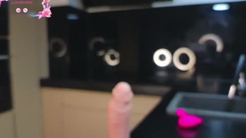 Lili online show from 12.05.24